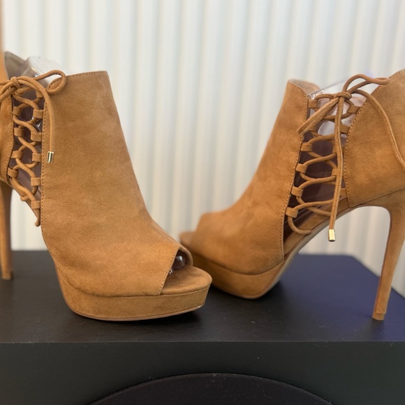 Aldo Peep Toe Faux Caramel Suede Ankle 3.5" High Stiletto Booties Size 8.5 - Picture 4 of 8